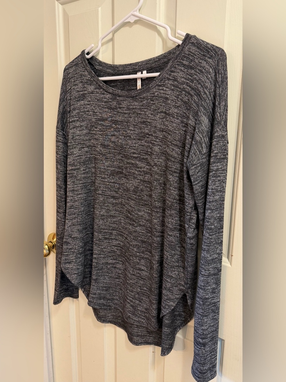 Banana Republic Heathered Gray Long Sleeve Knit Top | Athleisure | Casual | S